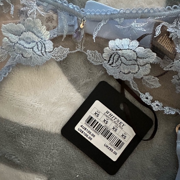 WHITNEY
BABY BLUE SUSPENDER XS - Picture 14 of 14